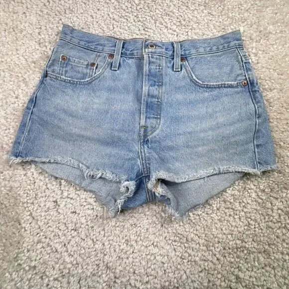 Levi's 501 High Rise Shorts Weak In The Knees Light Wash - Picture 2 of 13